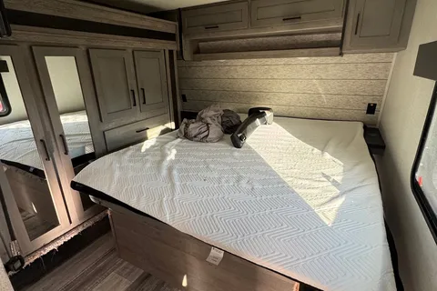 Emily's Keystone Raptor Fifth Wheel