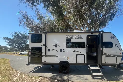 New 2025 black label delivered and fully setup