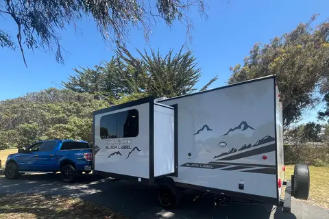 New 2025 black label delivered and fully setup
