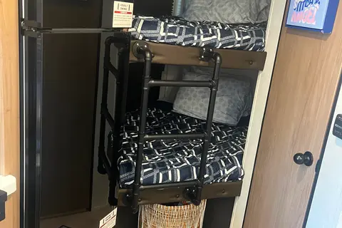 New 2025 black label delivered and fully setup
