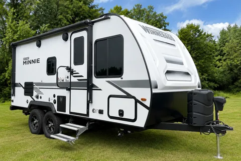 Shay's Winnebago Micro Minnie 1800BH Travel Trailer