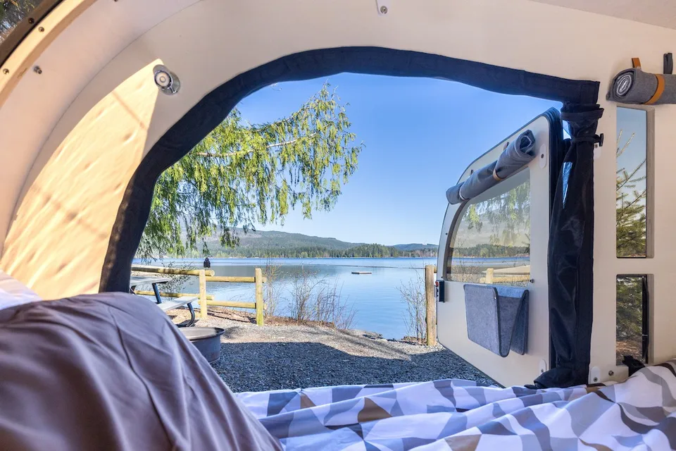 DROPLET Teardrop Trailer [sleeps 2 - 4] - with rooftop tent