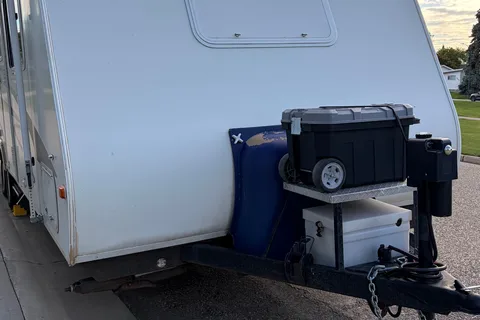 Family & Pet friendly, ready to go trailer!