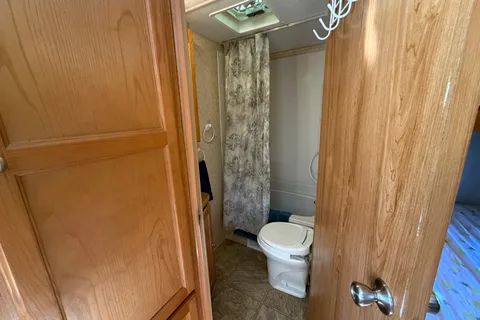 Family & Pet friendly, ready to go trailer!