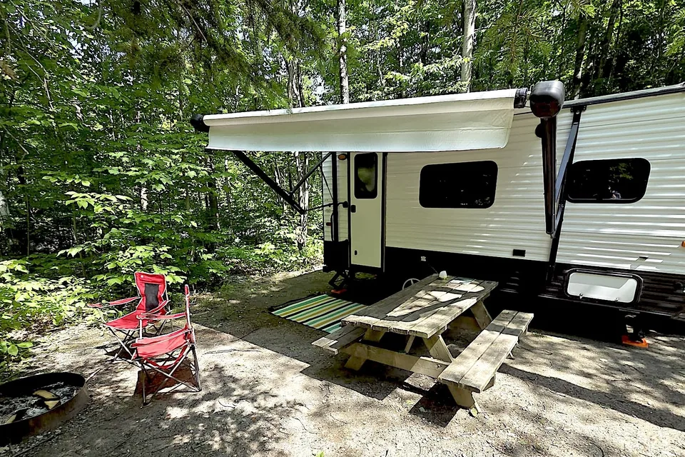 >>Brava>> Coachmen Clipper 16FB