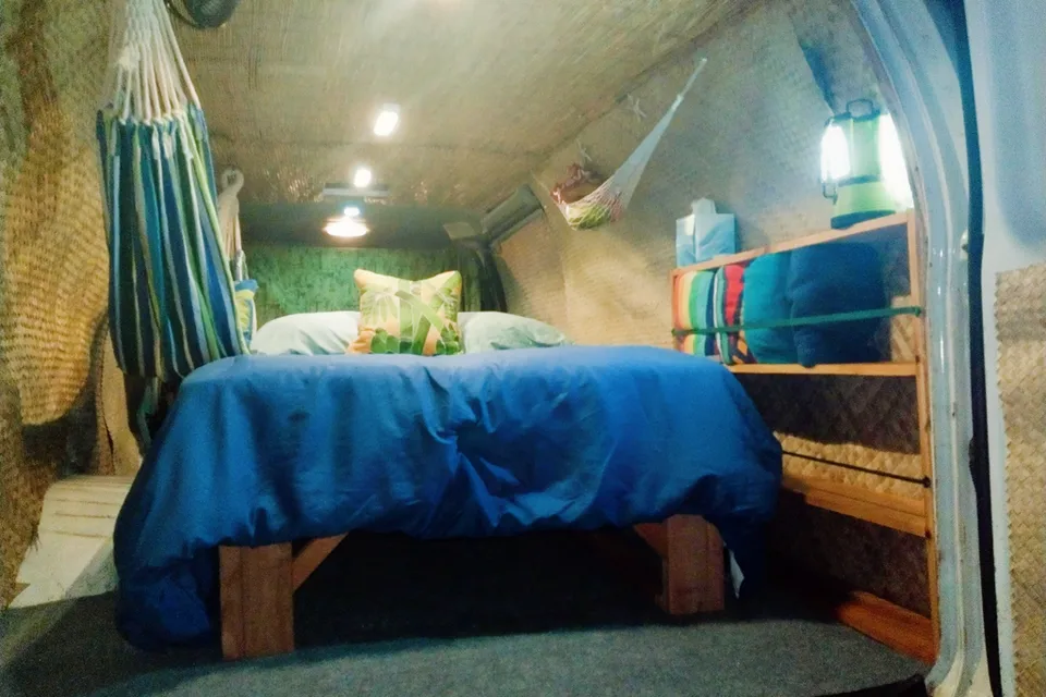 Jonas' Tiki Van