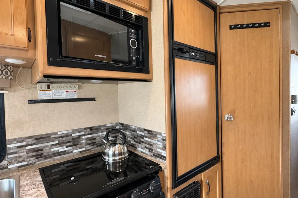 2018 Thor Freedom Elite 22FE