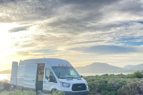 Tennessee Stud Ford Transit 350 HD Classe B