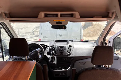 Tennessee Stud Ford Transit 350 HD Classe B