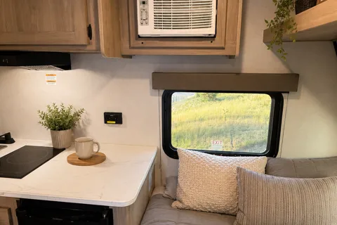 2026 Keystone Coleman 13B - w/Starlink/SUV Towable/Sleeps 4/All Electric
