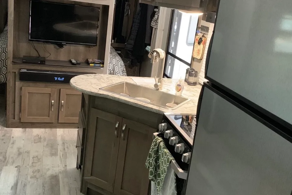Douglas's Keystone Sprinter Travel Trailer