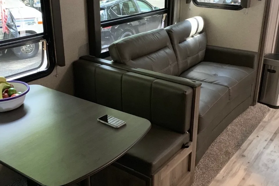 Douglas's Keystone Sprinter Travel Trailer