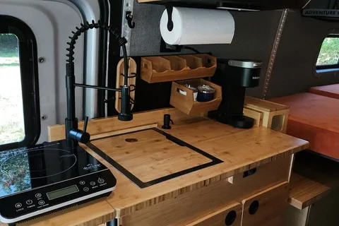 Easy-to-Drive Custom Mercedes Sprinter 170