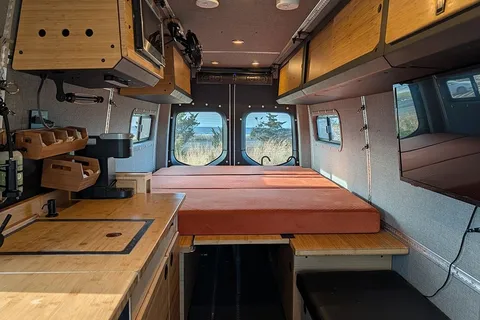 Easy-to-Drive Custom Mercedes Sprinter 170