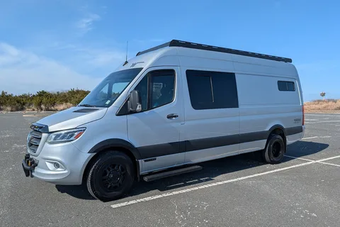 Easy-to-Drive Custom Mercedes Sprinter 170