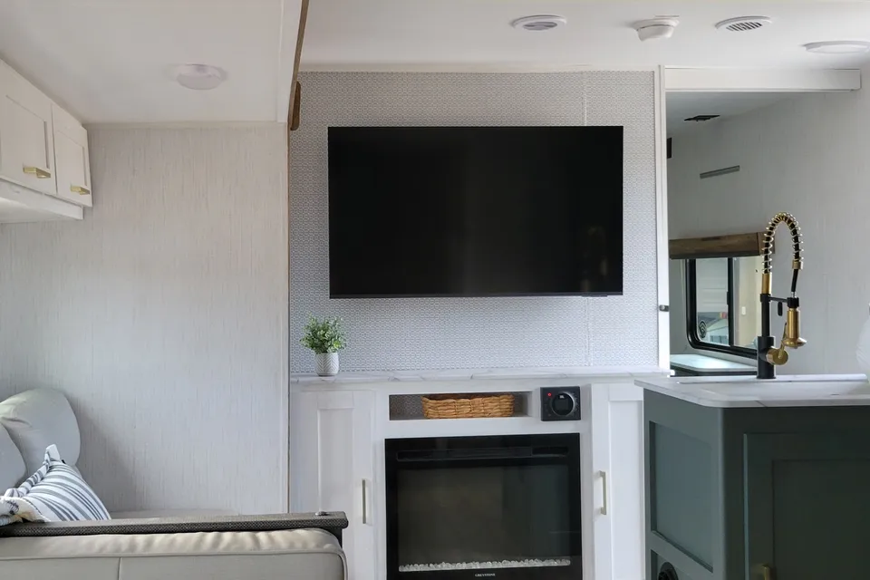 Luxury Heartland Eddie Bauer Travel Trailer
