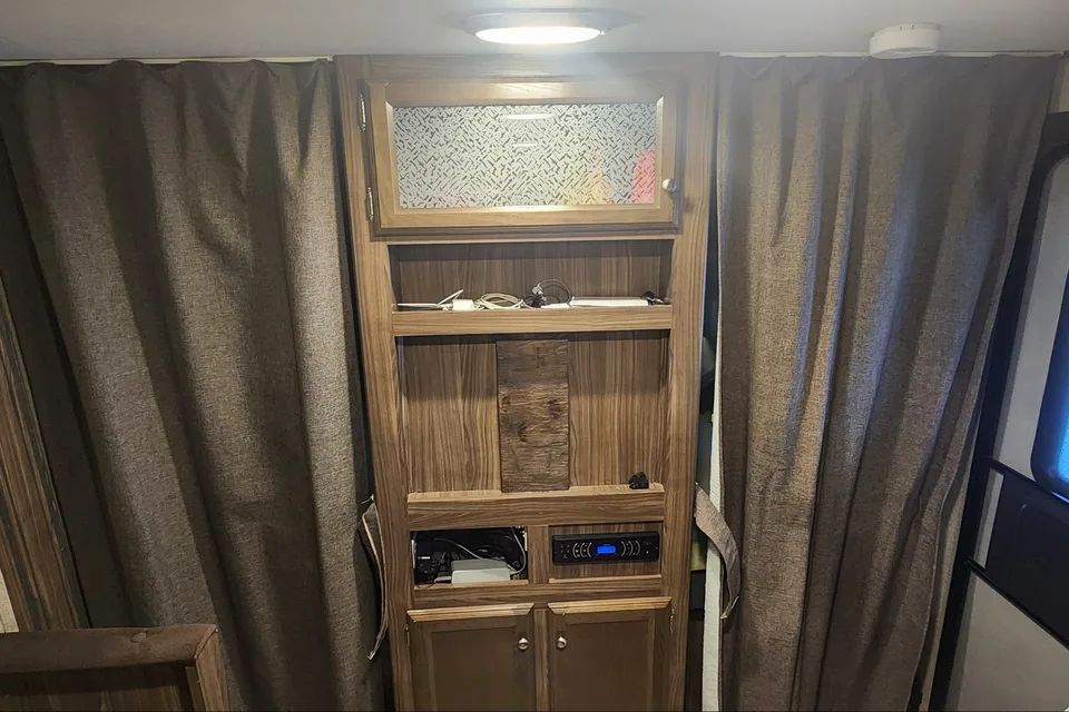 Dominic's Coachmen Apex 24LE Travel Trailer