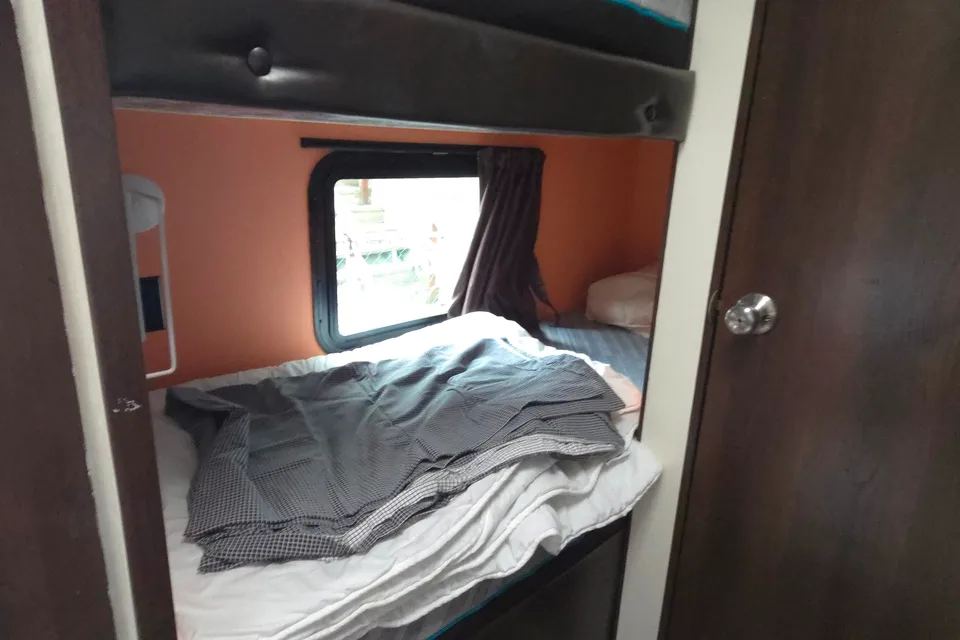 Alexandra's Jayco Jay Flight - tow with SUV -stationary stay in Vancouver available