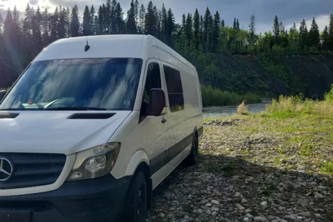 Great Escape – Spacious 170EXT Adventure Van