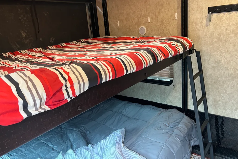 Spacious 30ft travel trailer with 3 queen beds