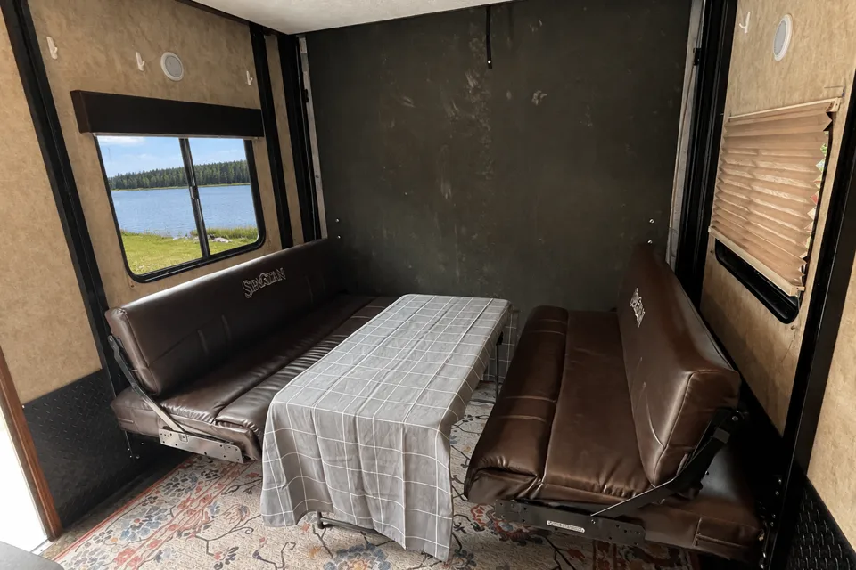 Spacious 30ft travel trailer with 3 queen beds