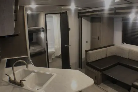 Krause's Family Keystone 245 LHSWE Travel Trailer