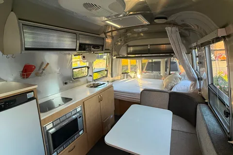 2011 Airstream 22ft