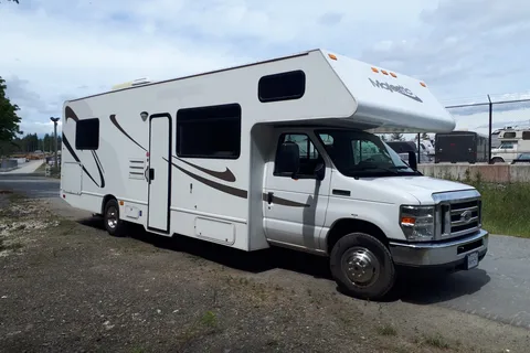 2017 29ft Thor Majestic, 8 sleep