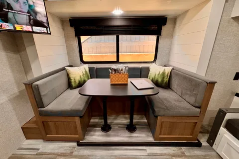 Modern Family Adventure: 2025 Jayco Baja 197MBW