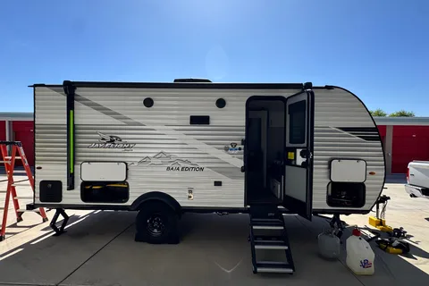Modern Family Adventure: 2025 Jayco Baja 197MBW