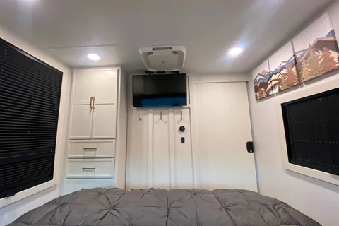 Brinkley's Ultimate Glamping I265