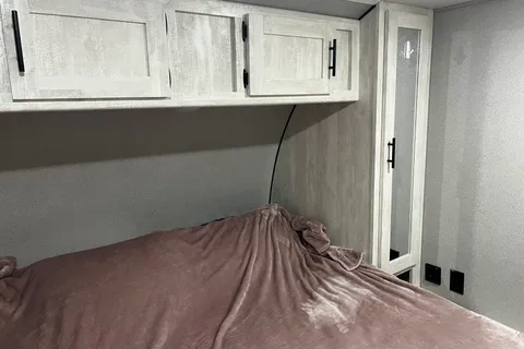 Rebecca's Shasta 25RS Travel Trailer