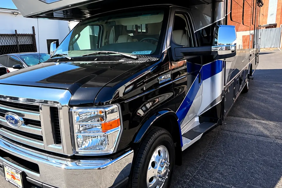 luis's Entegra Coach esteem Class C