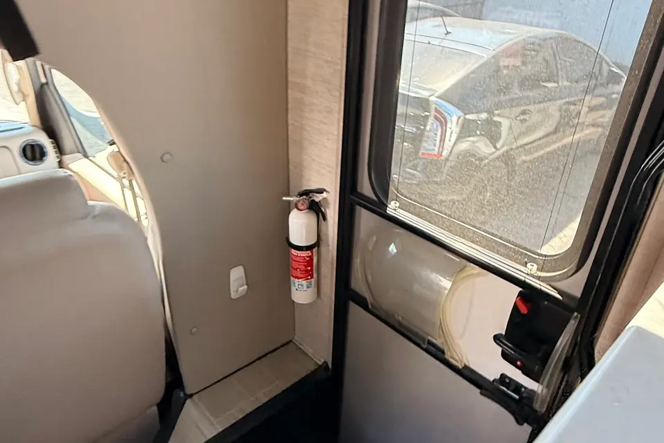luis's Entegra Coach esteem Class C