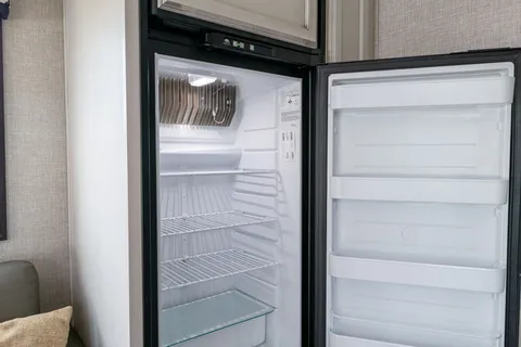 Spacious Dog Friendly and stocked for adventure!!