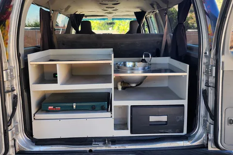 Blue Bird E-150 Campervan