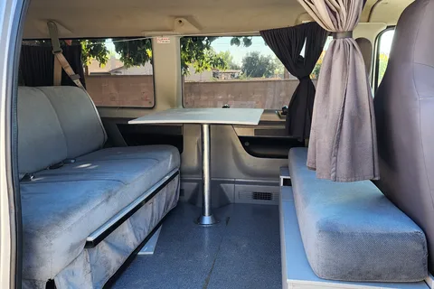 Blue Bird E-150 Campervan