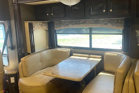 David's Thor Motor Coach Tuscany 44MT Class A