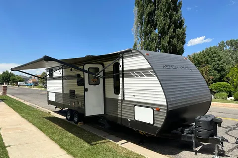 Family Bunkhouse Camper | Sleeps 9 | Fully Stocked | Easy Camping Setup