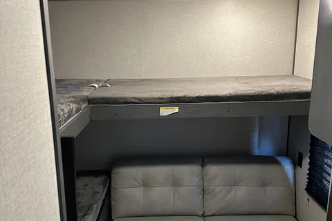 Family Bunkhouse Camper | Sleeps 9 | Fully Stocked | Easy Camping Setup