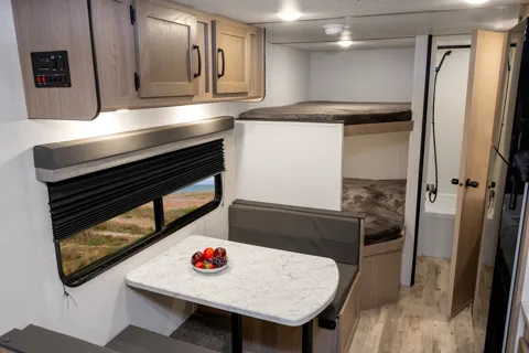 Gulf Stream Kingsport Lite 248bh Travel Trailer