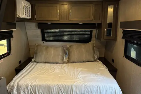 Andre's Jayco Flight SLX 183RB Travel Trailer