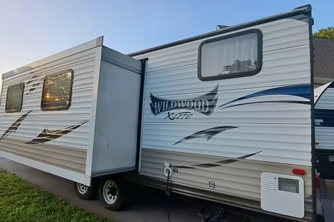 Brent's Forest River 262BHXL Travel Trailer