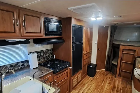 Brent's Forest River 262BHXL Travel Trailer