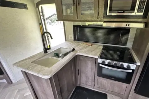 (Delivery ONLY) Andy's 10 Sleeper Forest River Wildwood Travel Trailer