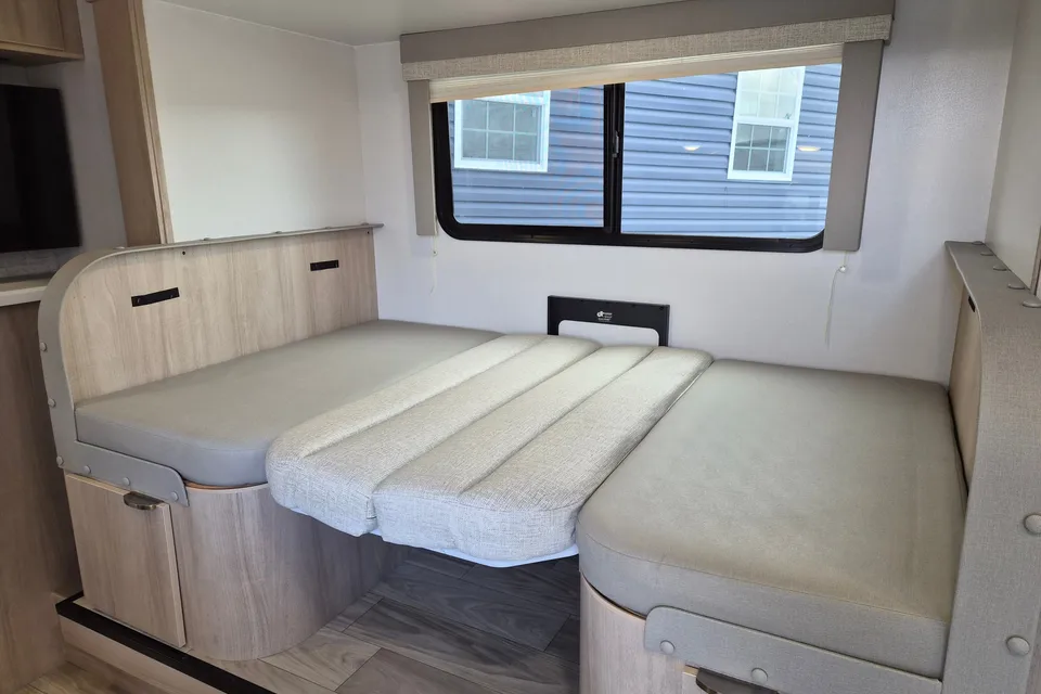 Mike's Winnebago 2108TB Travel Trailer