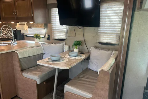 31 foot class A great for group travel or family’s with kids