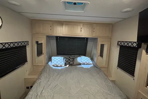 Len’s Coachmen Freedom Express Travel Trailer