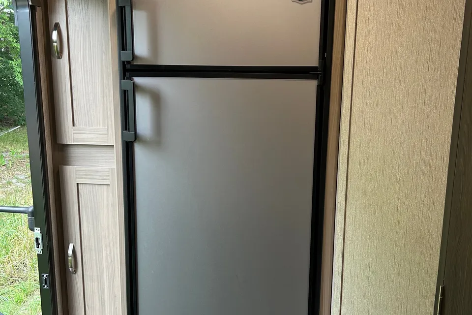 Len’s Coachmen Freedom Express Travel Trailer