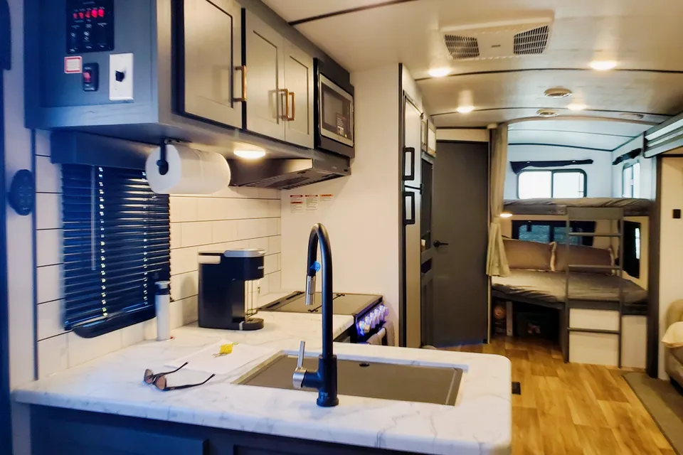 Rv Rentals Way Of Life's Peaceful Getaway! Keystone Bullet Travel Trailer B1